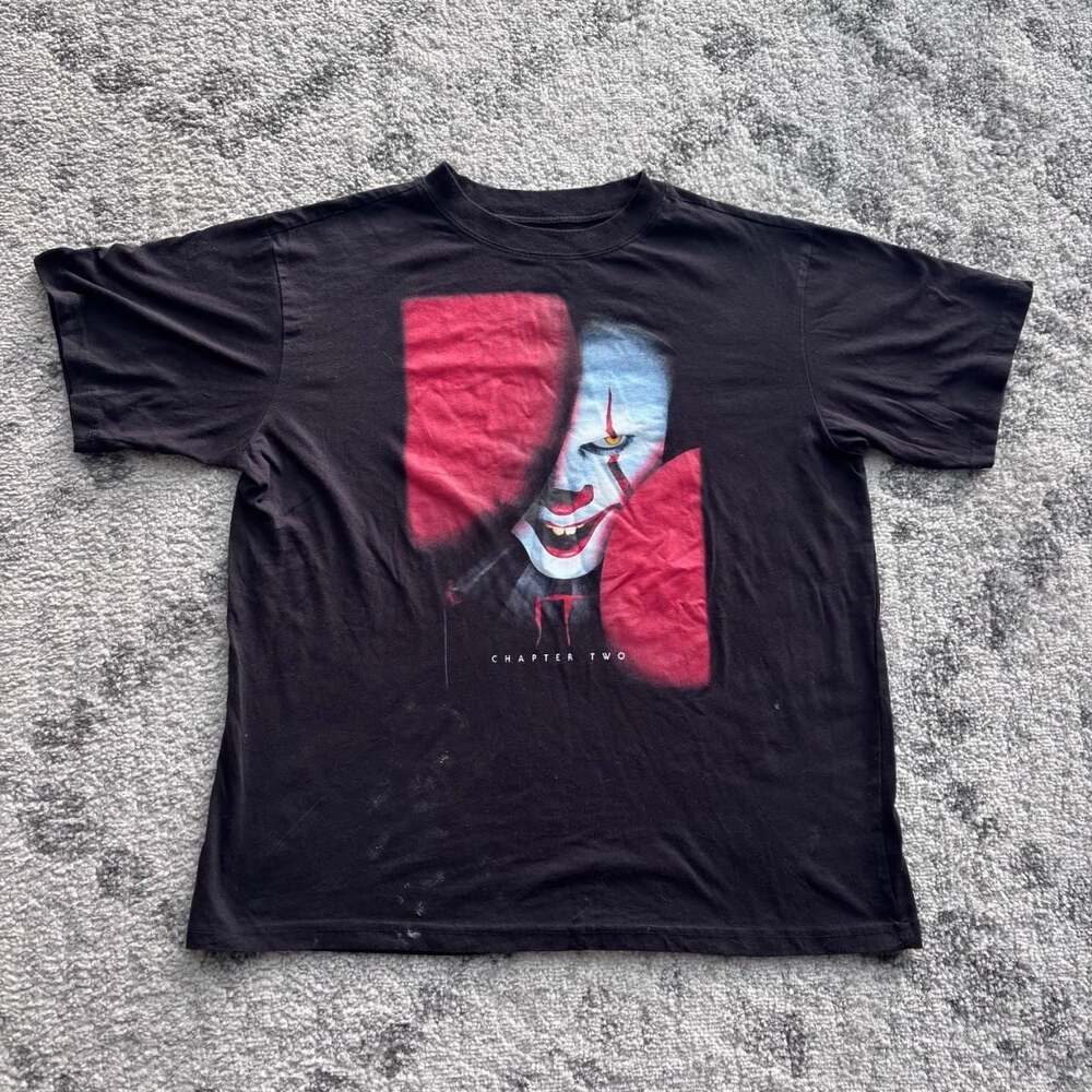 Jerry Leigh IT Chapter Two Pennywise Graphic T-Shirt Medium